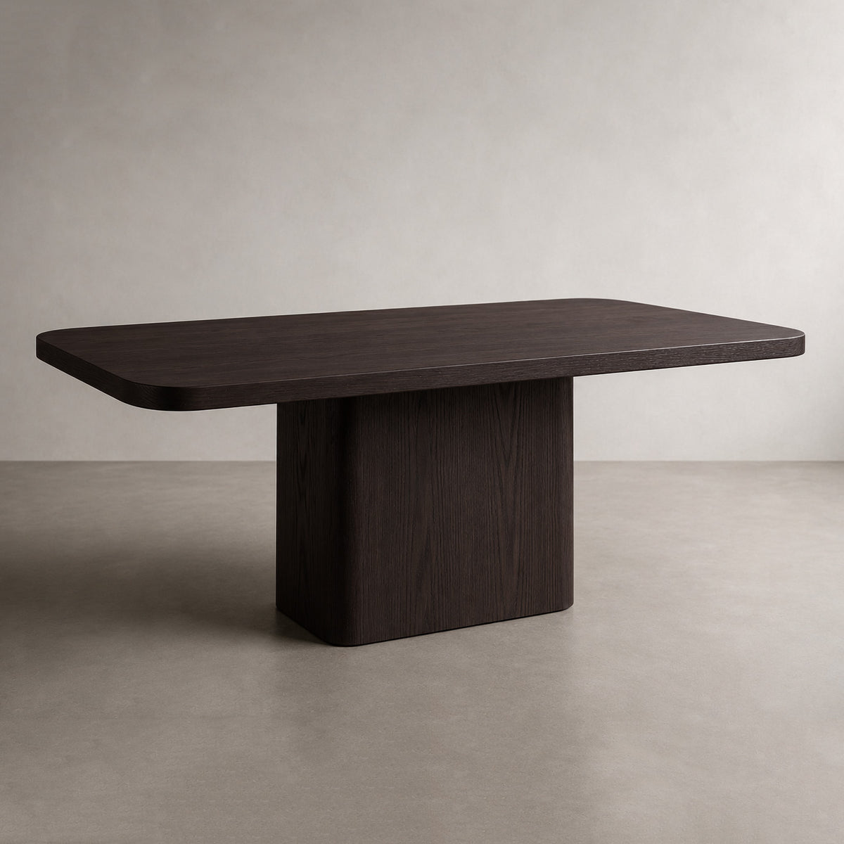 Rueda Dining Table