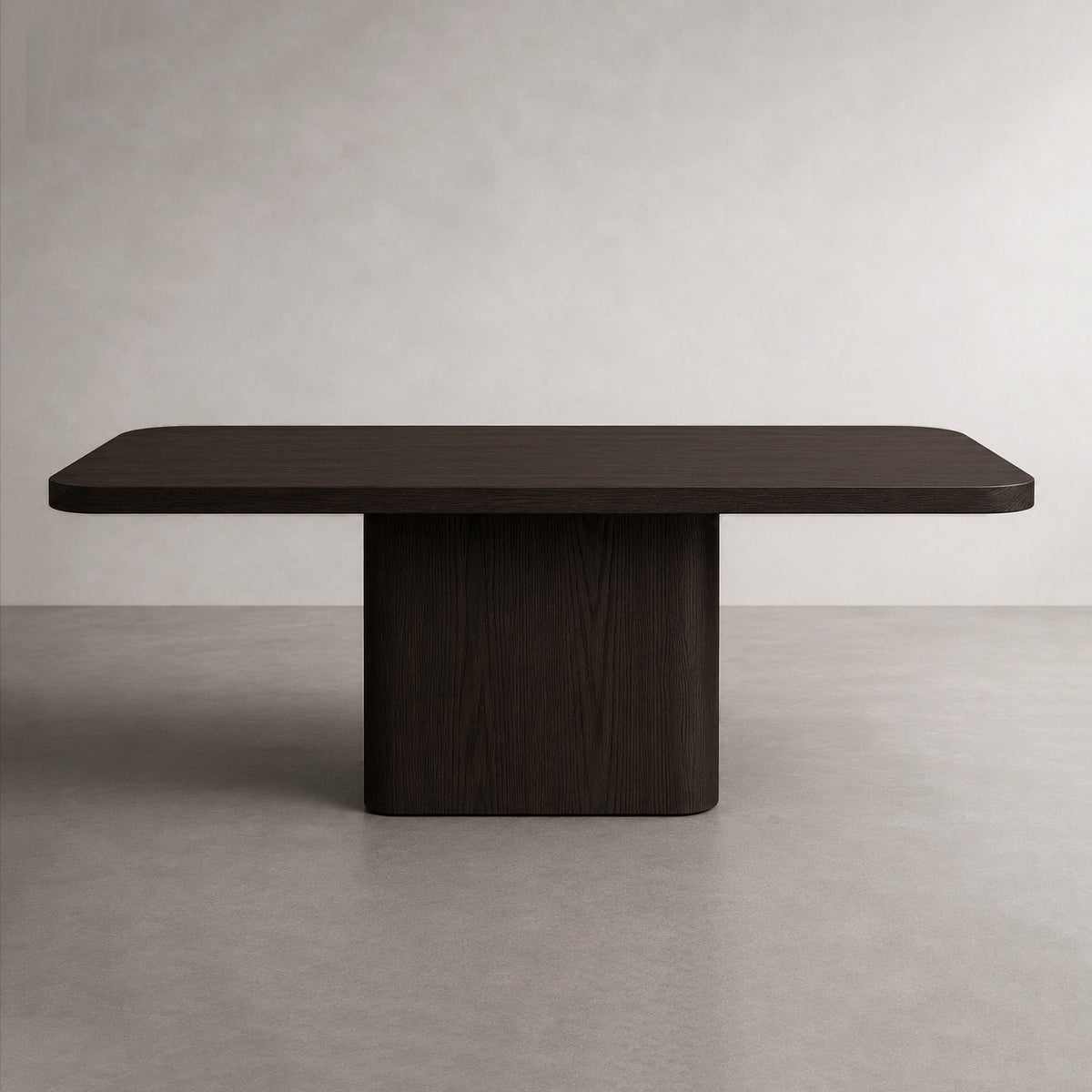 Rueda Dining Table